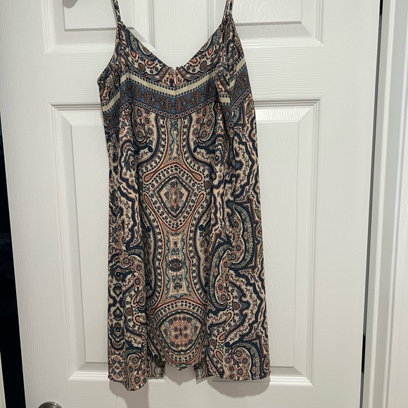 NWOT BCBGMAXAZRIA 'Helene' Vintage Brocade Print Slip Overlay Romper -Size S - Picture 6 of 7